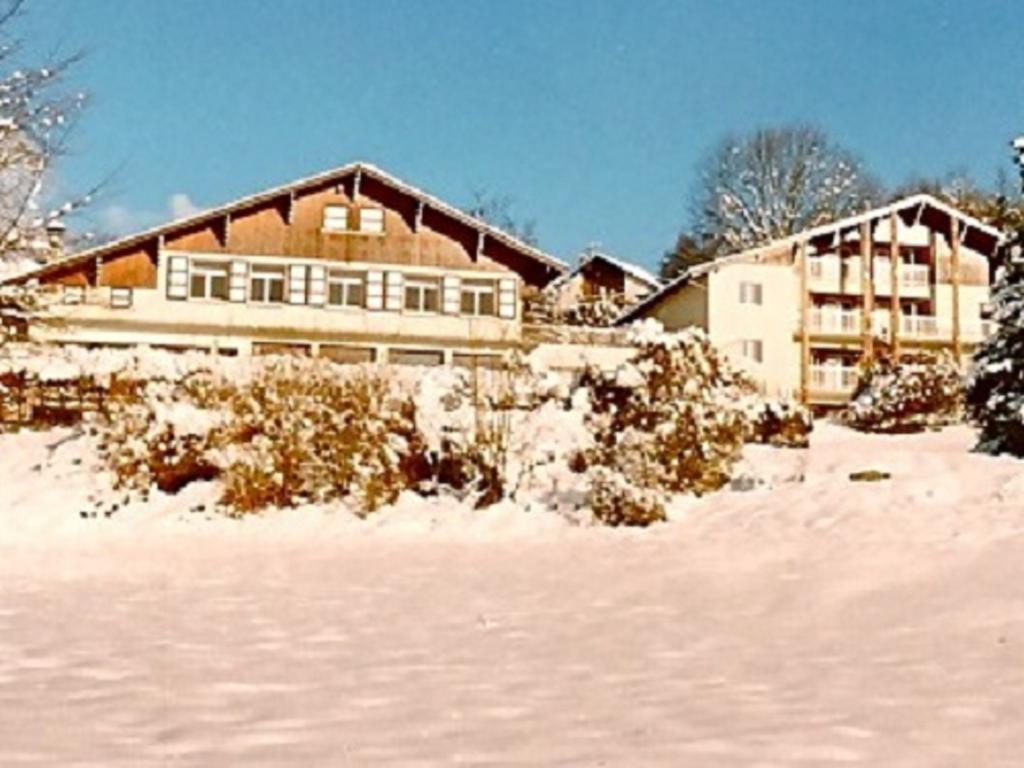 Village Vacances Les Alerions Talloires Bagian luar foto