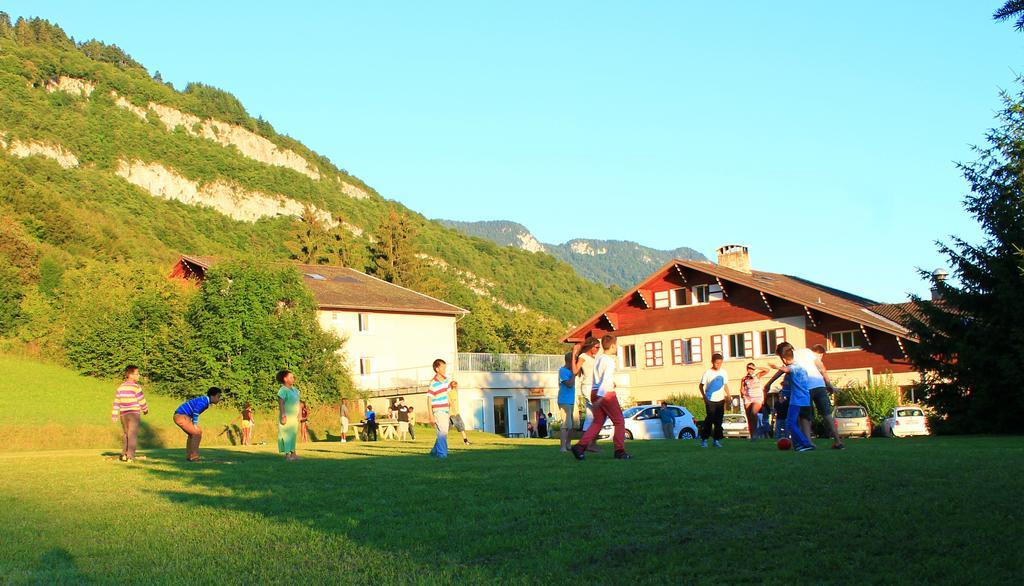 Village Vacances Les Alerions Talloires Bagian luar foto